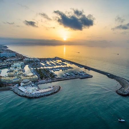 Puerto Marina Beach & Golf Benalmadena Bagian luar foto